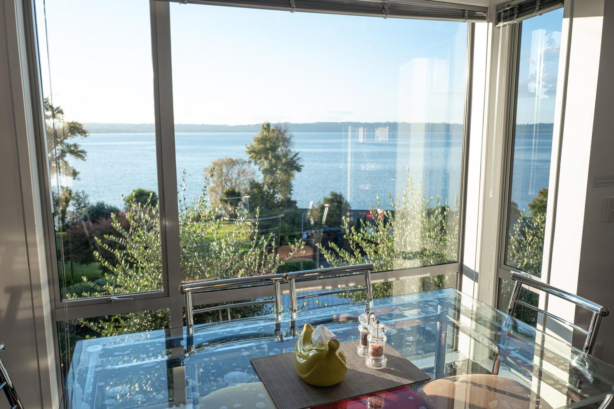 Rotorua Serenity Lakeview Retreat Exterior photo